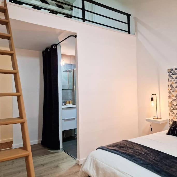 Grand Loft Avec Terrasse Privee Apartman Saint-Etienne  Kültér fotó